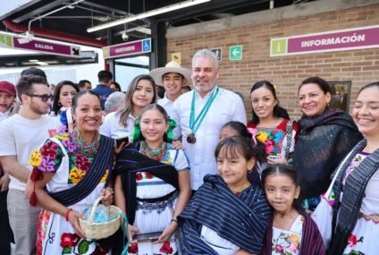 Uruapan vuela alto; inaugura Bedolla el primer teleférico de Michoacán