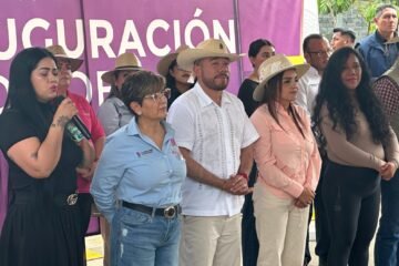 Pavimentan dos calles, en Real de Santa Rosa