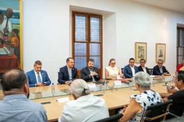 Gobierno de Michoacán instala mesa de diálogo para destrabar huelga en la UMSNH: Raúl Zepeda