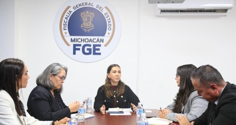 FGE promueve la prevención de la violencia contra las mujeres en colonias de Uruapan