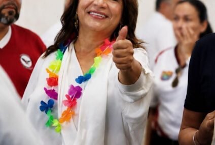 Reconoce Fabiola Alanís lucha sindical del SUTACONALEPMICH en defensa de la educación y los derechos laborales