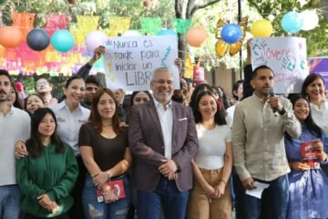 Bedolla y Abraham Carro impulsan el Maratón Nacional de Lectura por la Paz