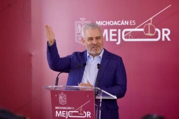 Sheinbaum libera o reestructura deuda a casi 5 mil mujeres y hombres del campo michoacano: Bedolla