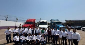Egresa la primera generación de operadores de tractocamión en Lázaro Cárdenas: Icatmi
