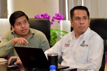 Revisan el proyecto, para construcción de viviendas