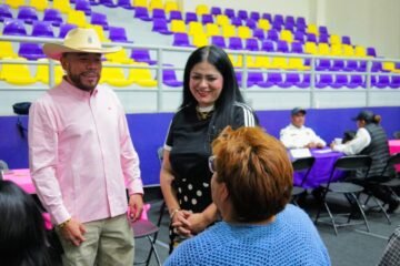🏛️🤝 Secretaría de Bienestar y Política Social fortalece la cercanía con la ciudadanía a través de las mesas de atención en Uruapan
