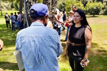 📰 Grecia Quiroz fortalece el campo uruapense con acciones sustentables y bienestar social 🌱🏛️