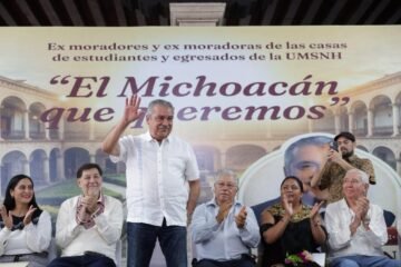 No hay liderazgo más comprometido y sólido en Michoacán que el de Morón. ¿Dónde van a encontrar más?»: Noroña
