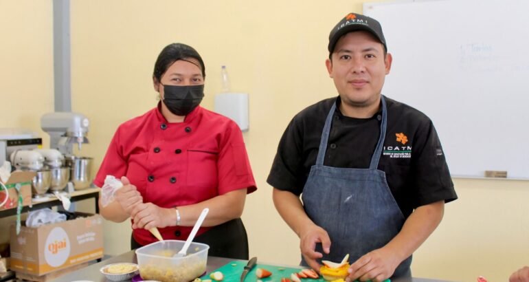 Reconoce Icatmi la labor de 368 instructores que impulsan el empleo en Michoacán