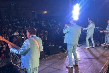 Con música del recuerdo, cierra fiesta en Charapan