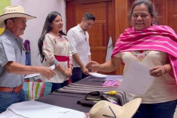 Premian las 42 mejores artesanías del concurso