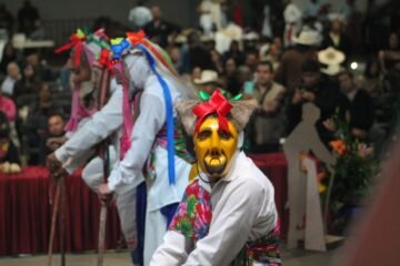 Mostró Charapan, riqueza cultural en Feria del Gabán