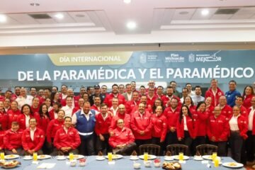 Reconoce SSM la labor y profesionalismo de paramédicos michoacanos en su día