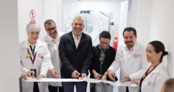 Avanzan tratamientos contra el cáncer en Michoacán; van 13 mil radioterapias en 10 meses: Bedolla