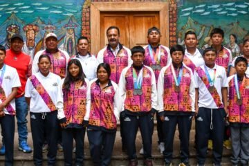 Canoístas de Urandén, ganan siete medallas en la olimpiada Canoístas de Urandén, ganan siete medallas en la olimpiada