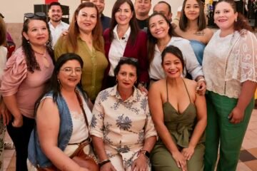 Más de 50 mil docentes fortalecen su labor en las aulas: Gabriela Molina Más de 50 mil docentes fortalecen su labor en las aulas: Gabriela Molina