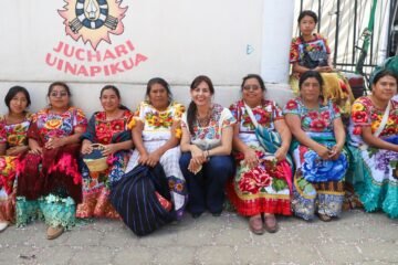 La transformación se construye con los pueblos indígenas: Gaby Molina