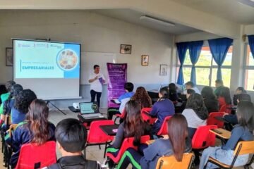 Cecytem Uruapan impulsa proyectos escolares hacia negocios reales