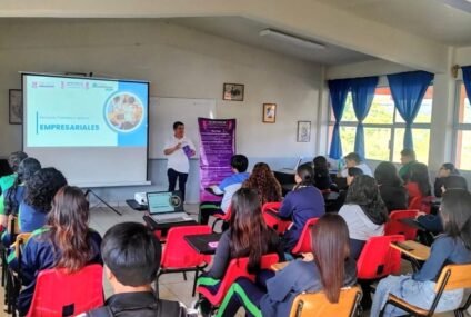 Cecytem Uruapan impulsa proyectos escolares hacia negocios reales