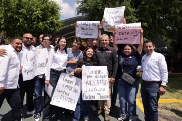 Bedolla firmó una iniciativa de ley histórica para elevar a rango constitucional el programa «D4ta Datos Gratis»
