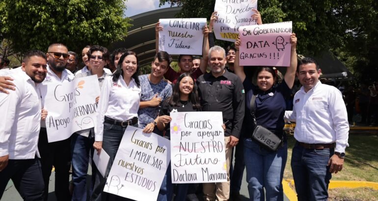 Bedolla firmó una iniciativa de ley histórica para elevar a rango constitucional el programa «D4ta Datos Gratis»