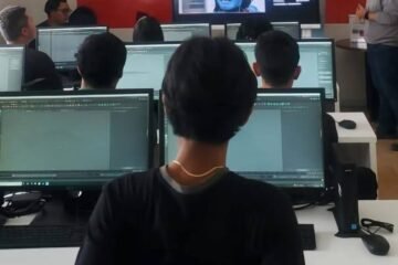 Robótica, programación e innovación: estudiantes de Tocumbo se acercan a la Industria 4.0