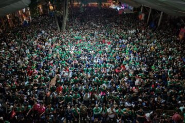 Bedolla informó que el Jalo Futbolero en Ceconexpo ya superó los 25 mil asistentes Bedolla informó que el Jalo Futbolero en Ceconexpo ya superó los 25 mil asistentes
