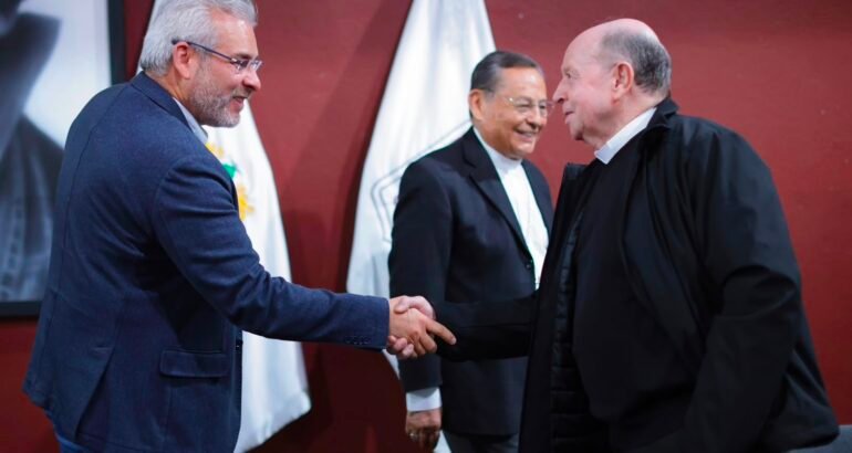 Acuerdan Bedolla y obispos mantener diálogo por la concordia y la seguridad Acuerdan Bedolla y obispos mantener diálogo por la concordia y la seguridad