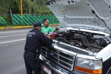¿Necesitas ayuda en carretera? Guardianes del Camino brindan auxilio a través del 911 y WhatsApp