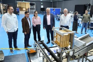 Apuesta Michoacán por la tecnología para potenciar su agroindustria: Bedolla