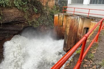 Conagua disminuye el desfogue de la presa de Cointzio