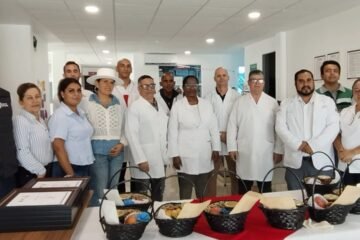 Realizan Jornadas Médicas Binacionales en Nuevo Urecho con atención en siete especialidades