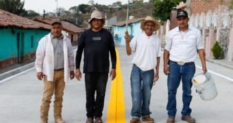 Obras por Cooperación favorecen desarrollo de 60 municipios y comunidades indígenas: Rogelio Zarazúa Obras por Cooperación favorecen desarrollo de 60 municipios y comunidades indígenas: Rogelio Zarazúa