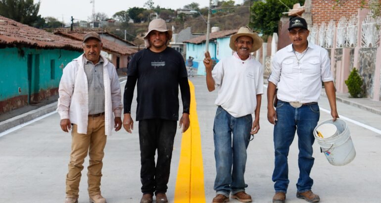 Obras por Cooperación favorecen desarrollo de 60 municipios y comunidades indígenas: Rogelio Zarazúa