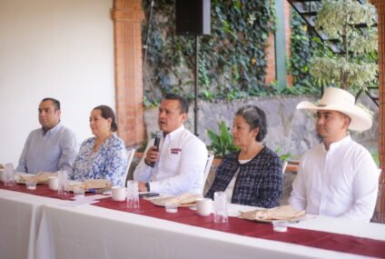 “Mi alianza es con el pueblo”: Carlos Torres Piña