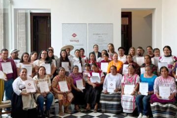 7 artesanos, ganan en el nacional de textiles 2026