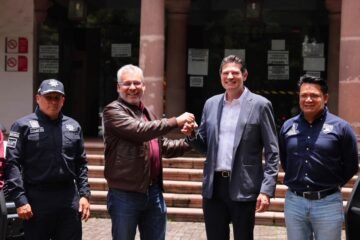 Se refuerza la seguridad en Morelia, entrega Bedolla patrullas inteligentes a la policía municipal