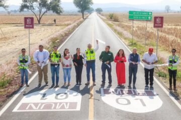 Sin deuda pública, van 2 mil 200 km carreteros rehabilitados en Michoacán: Bedolla