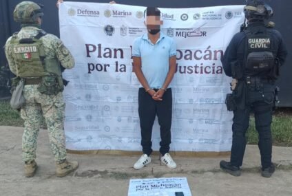 SSP detiene a 2 presuntos distribuidores de droga en Apatzingán y Uruapan