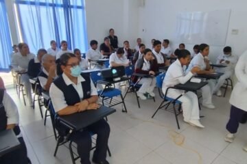 Conmemoran el Día Mundial contra la Hepatitis en el Centro de Salud de Uruapan