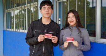 ¡Ya comenzó la entrega de chips D4TA Datos Gratis en prepas de Michoacán!