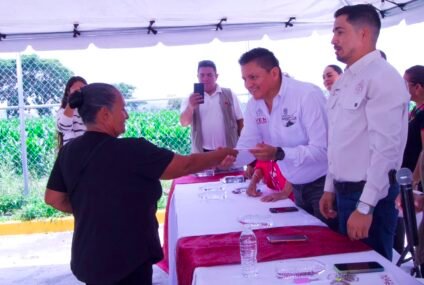 Más de 30 familias de Yurécuaro reciben las llaves de su nuevo hogar