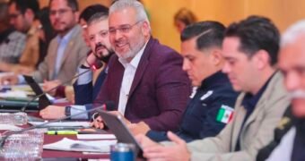 Bedolla acuerda acciones con el Consejo Supremo Indígena de Michoacán Bedolla acuerda acciones con el Consejo Supremo Indígena de Michoacán