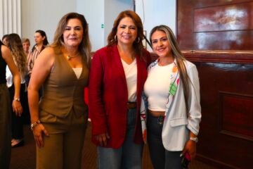 Fabiola Alanís y empresarias de Michoacán cierran filas por el desarrollo con perspectiva de género Fabiola Alanís y empresarias de Michoacán cierran filas por el desarrollo con perspectiva de género