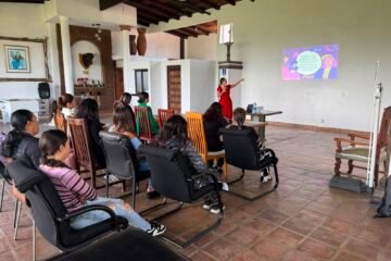 Seimujer fortalece capacidades para la prevención de la violencia en Zitácuaro