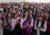 Mujeres de Uruapan arropan a Gaby Molina
