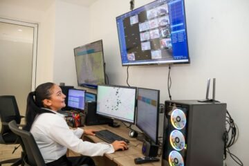 Así operan los nuevos botones de pánico en las combis de Morelia
