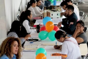 Ofertan, 385 vacantes en la feria del empleo en Uruapan Ofertan, 385 vacantes en la feria del empleo en Uruapan