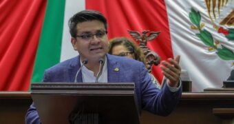 El diputado Toño Carreño presentó su segundo informe de actividades legislativas El diputado Toño Carreño presentó su segundo informe de actividades legislativas