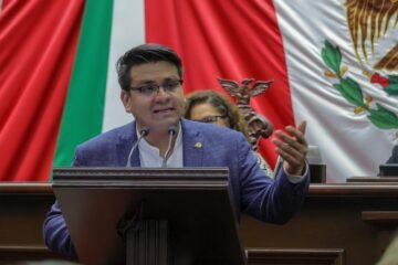 El diputado Toño Carreño presentó su segundo informe de actividades legislativas